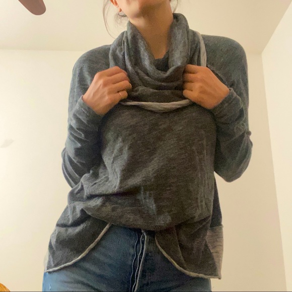 Free People Beach Cocoon Cowl Pullover - Picture 2 of 10